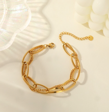 Load image into Gallery viewer, Women's Gold Bracelet