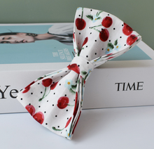 Load image into Gallery viewer, Luxury Pet Leash Engraved Name ID Tag + Collar + Bow - Free Engraving Personalise (all Sizes)