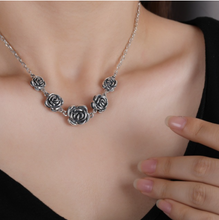 Load image into Gallery viewer, Vintage Silver Rose Flower Necklace