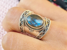 Load image into Gallery viewer, Vintage Ring Selection - Silver