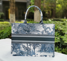 Load image into Gallery viewer, "Arna Lisa" Collection - Designer Tote Bag + Customised Name (Many Styles)