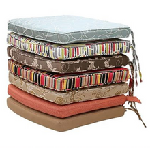 Load image into Gallery viewer, Luxury Plus Furniture - Classical Table & 4 Chairs (Balcony, Patio, Courtyard)