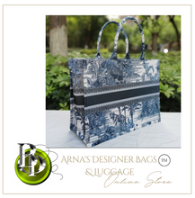 Load image into Gallery viewer, "Arna Lisa" Collection - Designer Tote Bag + Customised Name (Many Styles)