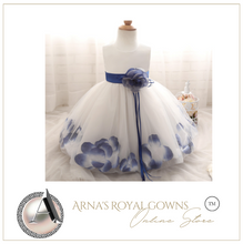 Load image into Gallery viewer, "Arna" Royal Gown Collection - Flower Tulle Toddler Kids Christening Costume Newborn Baby Girl Birthday Dress