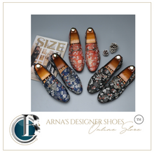 Load image into Gallery viewer, Mens Casual Embroidery Canvas Shoes - Many Sizes & Colours