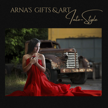 Load image into Gallery viewer, "Arna Lisa" Royal Collection - Top End Business Lighter Refillable Metal + Gift Box