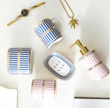 Load image into Gallery viewer, "Crushia" Gold plated Bathroom Set - 5 piece - (3 Designs)