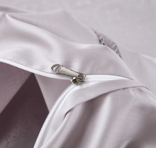 Load image into Gallery viewer, "Arna Lisa" Collection - Luxury Silk Cotton Jacquard Delicate Bedding Set Shining Duvet Cover Sets - Queen - 7 Piece