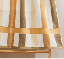 Load image into Gallery viewer, Luxury Towels - Choice of Colours - x2 - 100% Cotton Super Absorbent Comfortable Stripe
