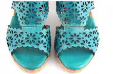 Load image into Gallery viewer, "Arna" Collection Shoes - Handcrafted Original Heels - 2 Styles/Colours