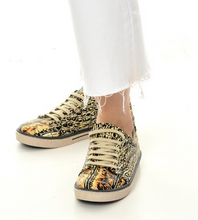 Load image into Gallery viewer, Digital Print Colourful Patterned Women's Sports Shoes