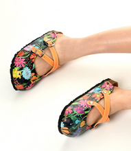 Load image into Gallery viewer, Quality Women's Sabo Slipper - Many Styles & Colours