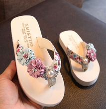 Load image into Gallery viewer, High Quality Girls Stylish Casual Footwear - Non Slip