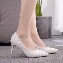 Load image into Gallery viewer, White Flower Wedding Shoes and Bags Sets Ladies Pointed Toe shoes Woman High Heel & Matching Bag