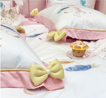 Load image into Gallery viewer, "Arna's" Collection - 7 Piece Luxury Duvet Set - Queen/King. - Jennie