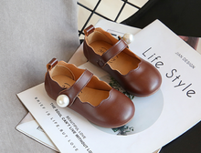 Load image into Gallery viewer, Arna's Shoe Collection - Children's Leather Round Toe Flat