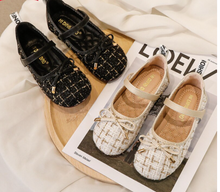 Load image into Gallery viewer, Arna's Shoe Collection - Deluxe Designer Girls Shoe - Many Styles & Colours