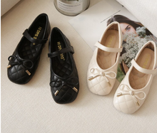 Load image into Gallery viewer, Arna's Shoe Collection - Deluxe Designer Girls Shoe - Many Styles & Colours