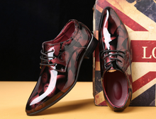 Load image into Gallery viewer, Mens Patent Leather Oxford Shoes Pointed Toe Business Wedding Shoes - Many Sizes & Colours