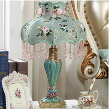 Load image into Gallery viewer, Arna Royal Collection - Vintage European Retro Table Lamp