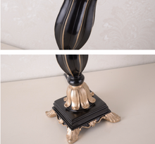 Load image into Gallery viewer, Arna Royal Collection - Vintage European Retro Table Lamp