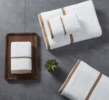 Load image into Gallery viewer, Luxury Towel Set Super Soft Thick Cotton - 3 Piece
