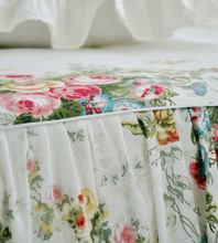 Load image into Gallery viewer, &quot;Arna Lisa&quot; Royal Collection - New Cotton Royal Luxury Bedding - Double/Queen/King - 8 Piece
