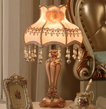 Load image into Gallery viewer, Arna Royal Collection - Vintage European Retro Table Lamp
