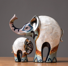 Load image into Gallery viewer, &quot;Arna Lisa&quot; Luxury Natures Finest Collection - Resin Elephants Sculptures
