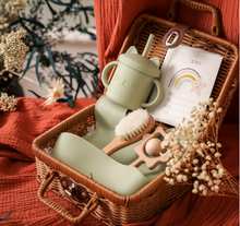 Load image into Gallery viewer, &quot;Arna&#39;s&quot; Royal Collection - Luxury Picnic Dinnerware Set
