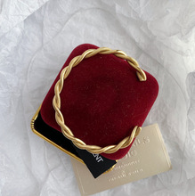 Load image into Gallery viewer, Women&#39;s Designer Gold Bangle + Gift Box
