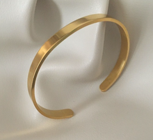 Load image into Gallery viewer, Women&#39;s Gold Bangle
