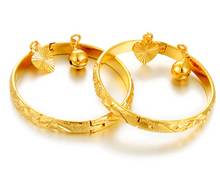 Load image into Gallery viewer, Baby&#39;s Bangle - Gold or Silver

