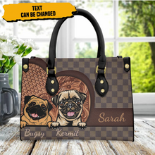 Load image into Gallery viewer, Women&#39;s Leather Messenger Bag
