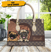 Load image into Gallery viewer, Women&#39;s Leather Messenger Bag
