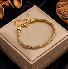 Load image into Gallery viewer, Women&#39;s Gold Bracelet 18K
