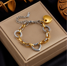 Load image into Gallery viewer, Women&#39;s Gold Bracelet 18K
