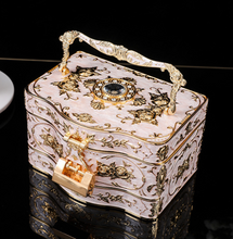 Load image into Gallery viewer, Arna&#39;s Luxury Jewellery Box Mirrored with 3 Layers (4 Colours)
