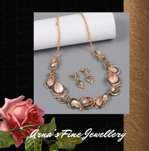 Load image into Gallery viewer, Quality Metallic Geometric Chain - Necklace + Earrings
