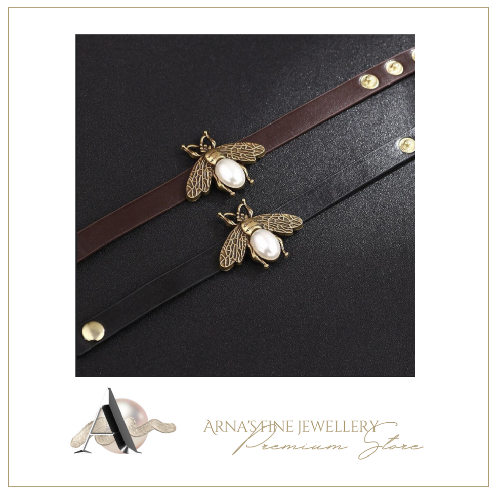Bee Pendant Charms Bracelet & Bangle Style Brown Leather Metal Button