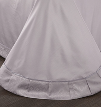 Load image into Gallery viewer, &quot;Arna Lisa&quot; Collection - Luxury Silk Cotton Jacquard Delicate Bedding Set Shining Duvet Cover Sets - Queen - 7 Piece
