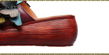 Load image into Gallery viewer, &quot;Arna&quot; Collection Shoes - Handcrafted Original Leathers - Women Slippers
