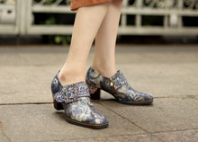 Load image into Gallery viewer, &quot;Arna&quot; Collection Shoes - Handcrafted Original Leathers - Women Shoes Female Print Fabric High Heels Retro Pumps
