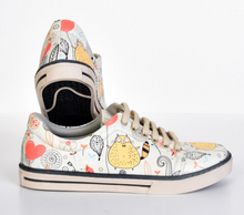 Load image into Gallery viewer, Digital Print Colourful Patterned Women&#39;s Sports Shoes
