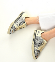 Load image into Gallery viewer, Digital Print Colourful Patterned Women&#39;s Sports Shoes
