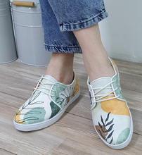 Load image into Gallery viewer, Digital Print Colourful Patterned Women&#39;s Sports Shoes
