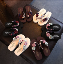 Load image into Gallery viewer, High Quality Girls Stylish Casual Footwear - Non Slip
