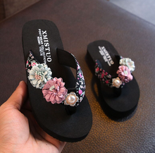 Load image into Gallery viewer, High Quality Girls Stylish Casual Footwear - Non Slip
