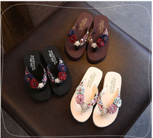 Load image into Gallery viewer, High Quality Girls Stylish Casual Footwear - Non Slip
