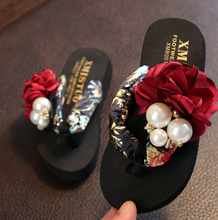 Load image into Gallery viewer, High Quality Girls Stylish Casual Footwear - Non Slip
